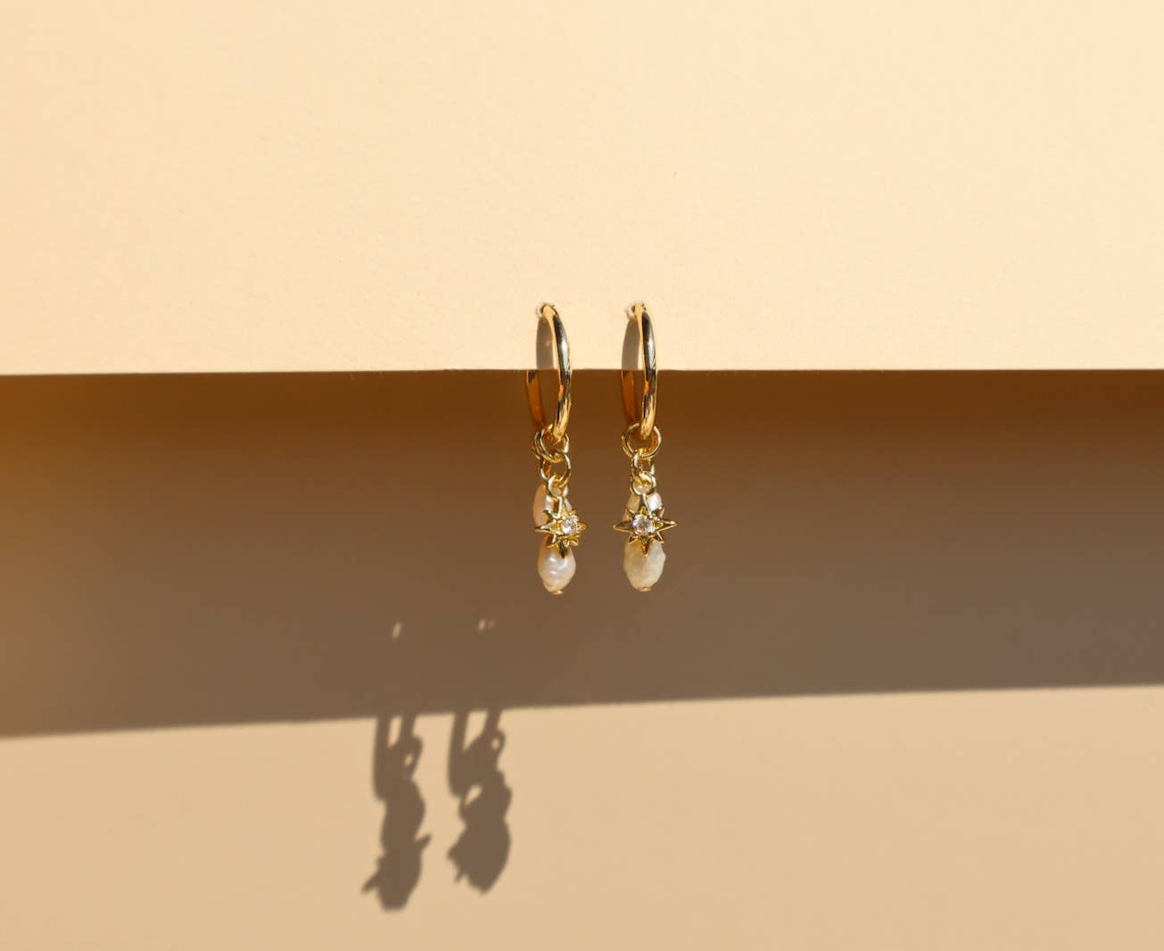 14k Gold Fill Charm Hoop Earrings - Pearl and Sunburst