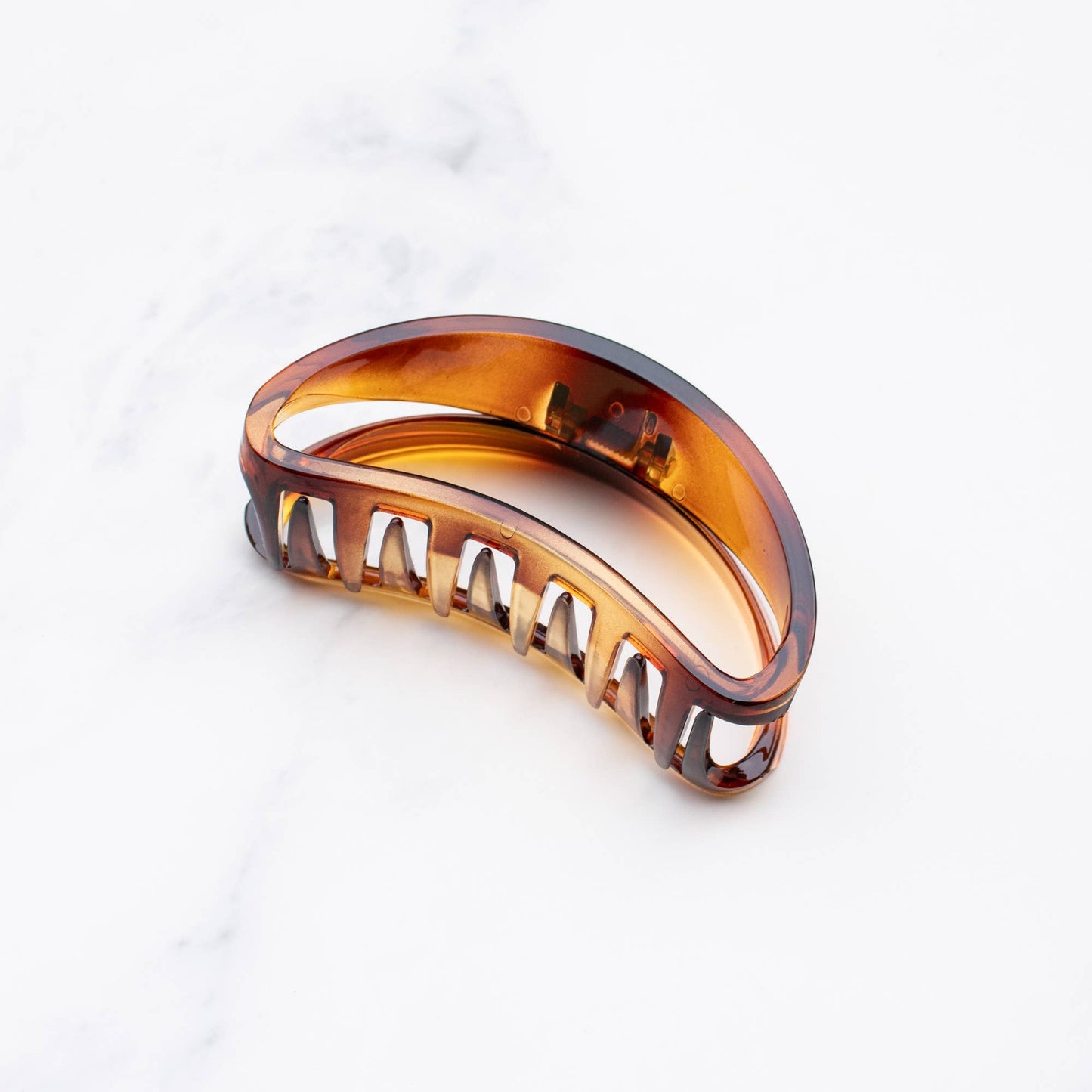 Bean-Shaped Large Glossy Claw Hair Clip