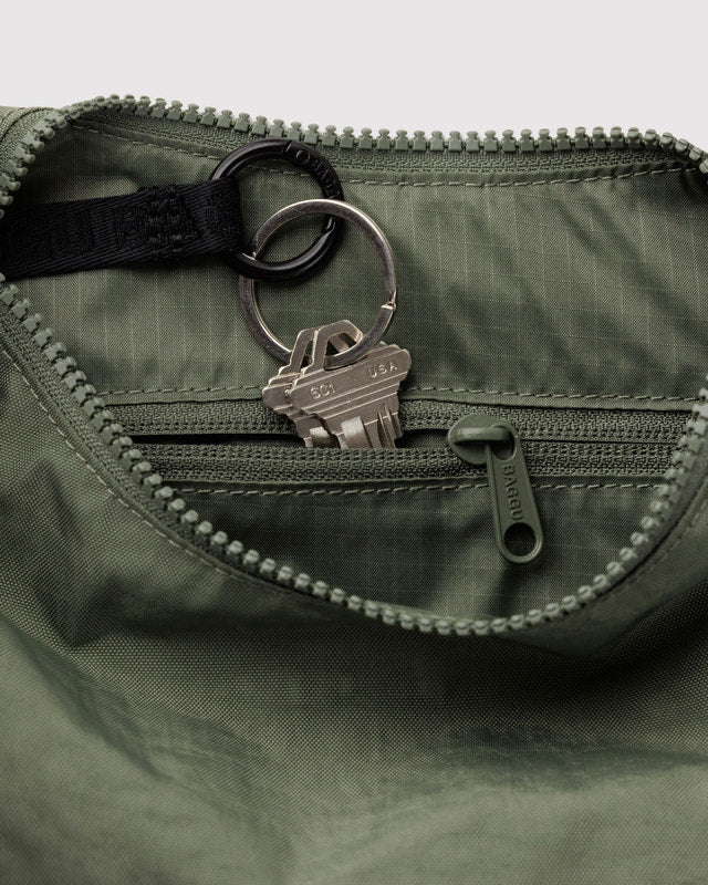 BAGGU Small Nylon Crescent Bag in Caper