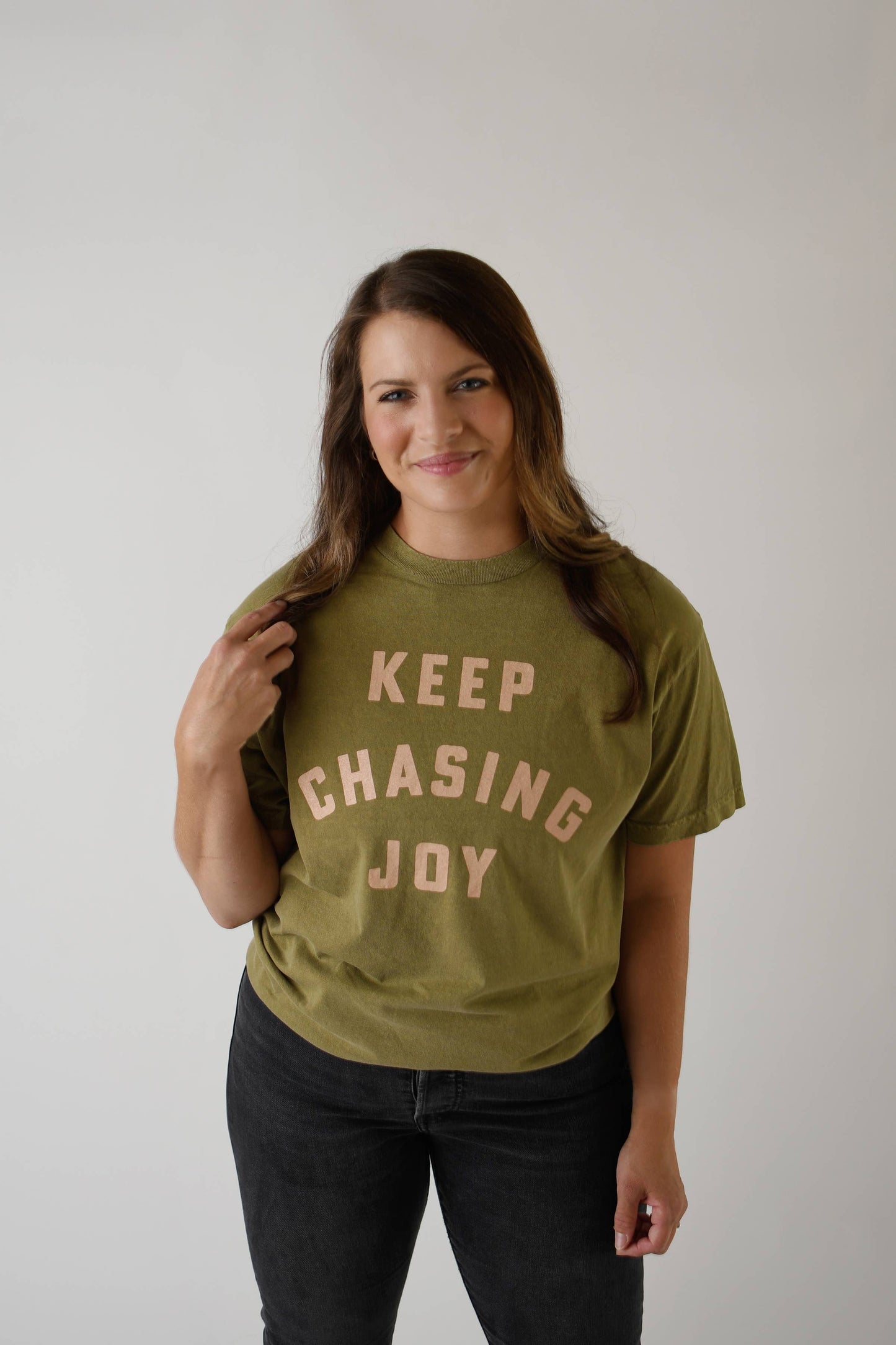"Keep Chasing Joy" Mineral Washed Tee in Army Green
