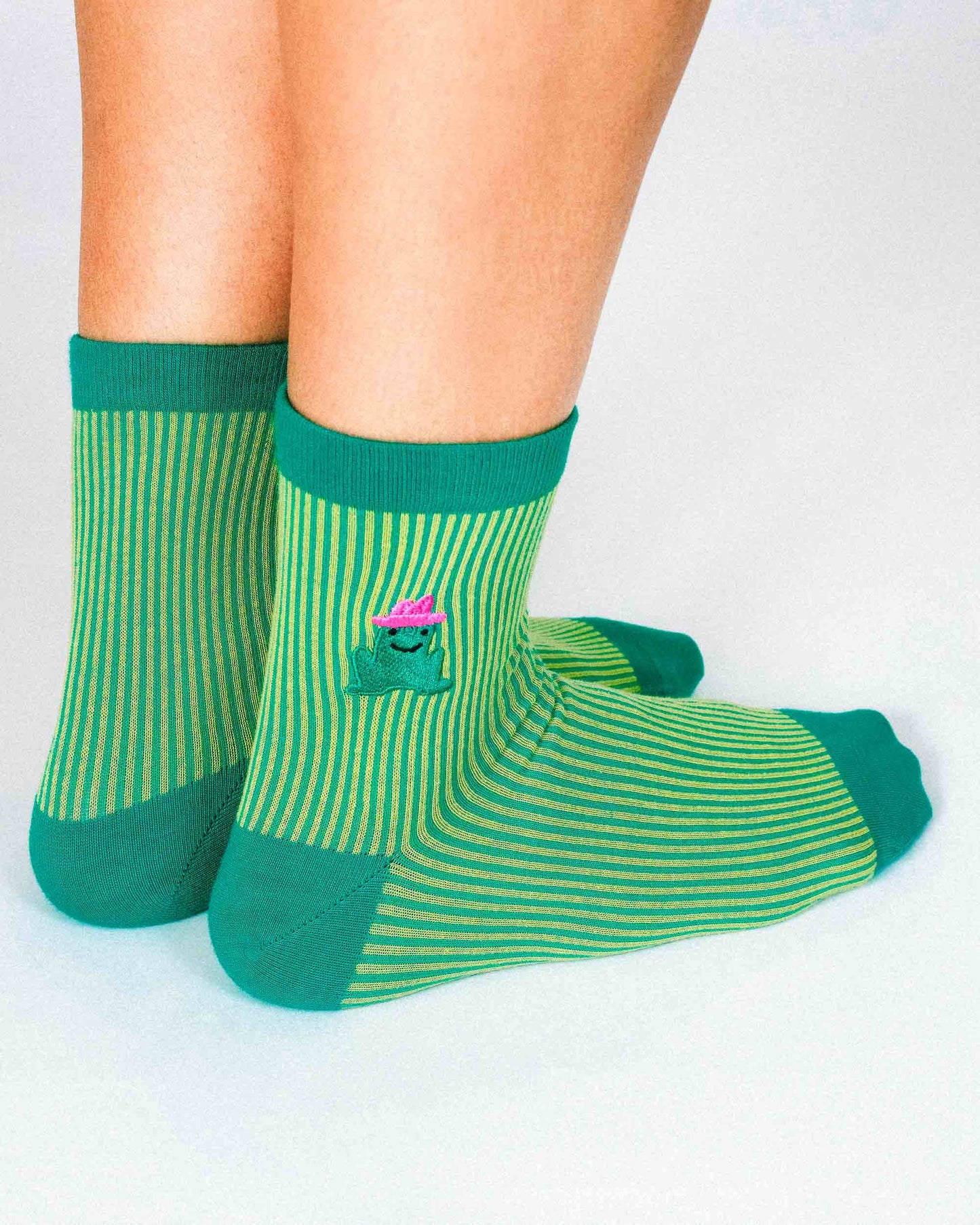 Cowgirl Frog Ribbed Ankle Sock by Hannah Packer (Women's Sizing)