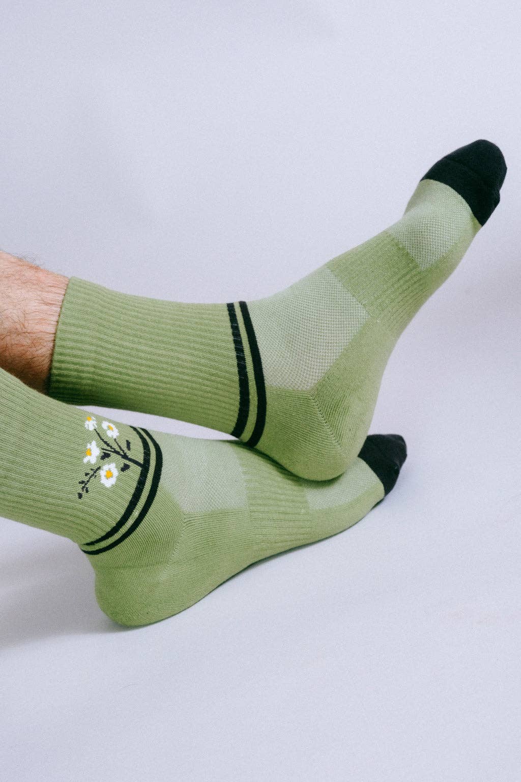 Sage Daisy Crew Sock (Men's Sizing)