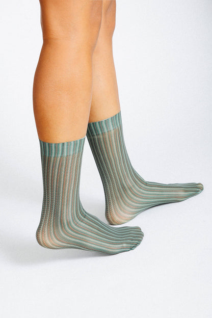 Ollie Patterned Sheer Nylon Ankle Sock (Women's Sizing)