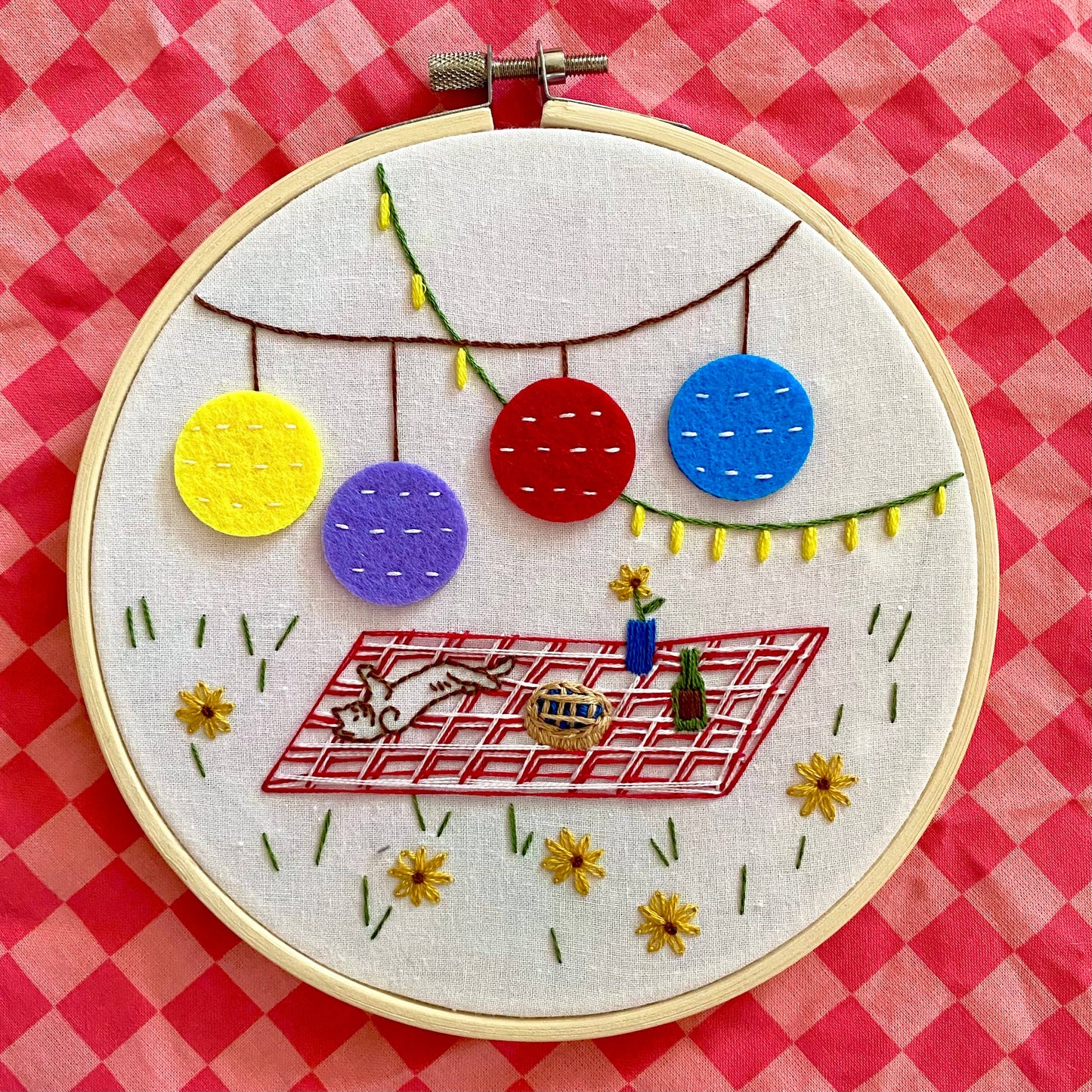 "Purrfect Picnic" Cat Craft DIY Embroidery Kit