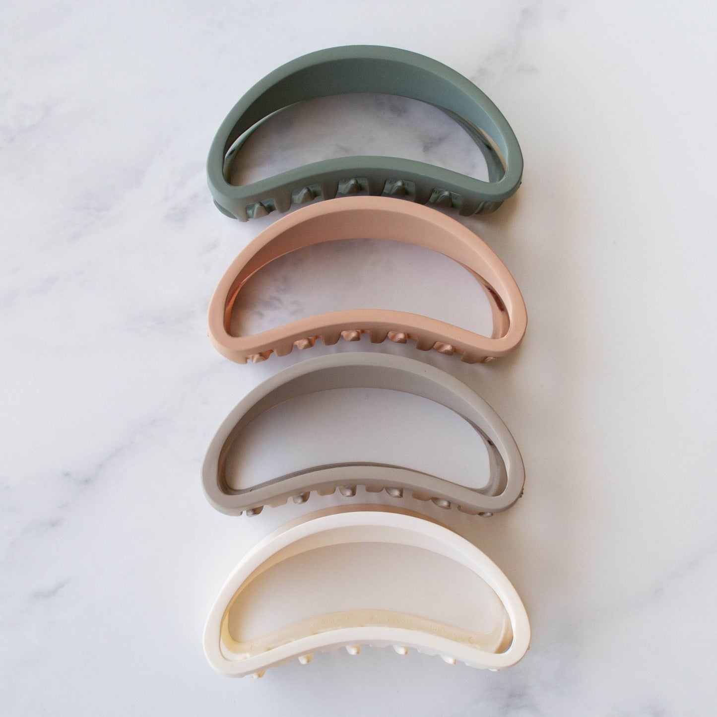 Bean-Shaped Large Matte Claw Hair Clip