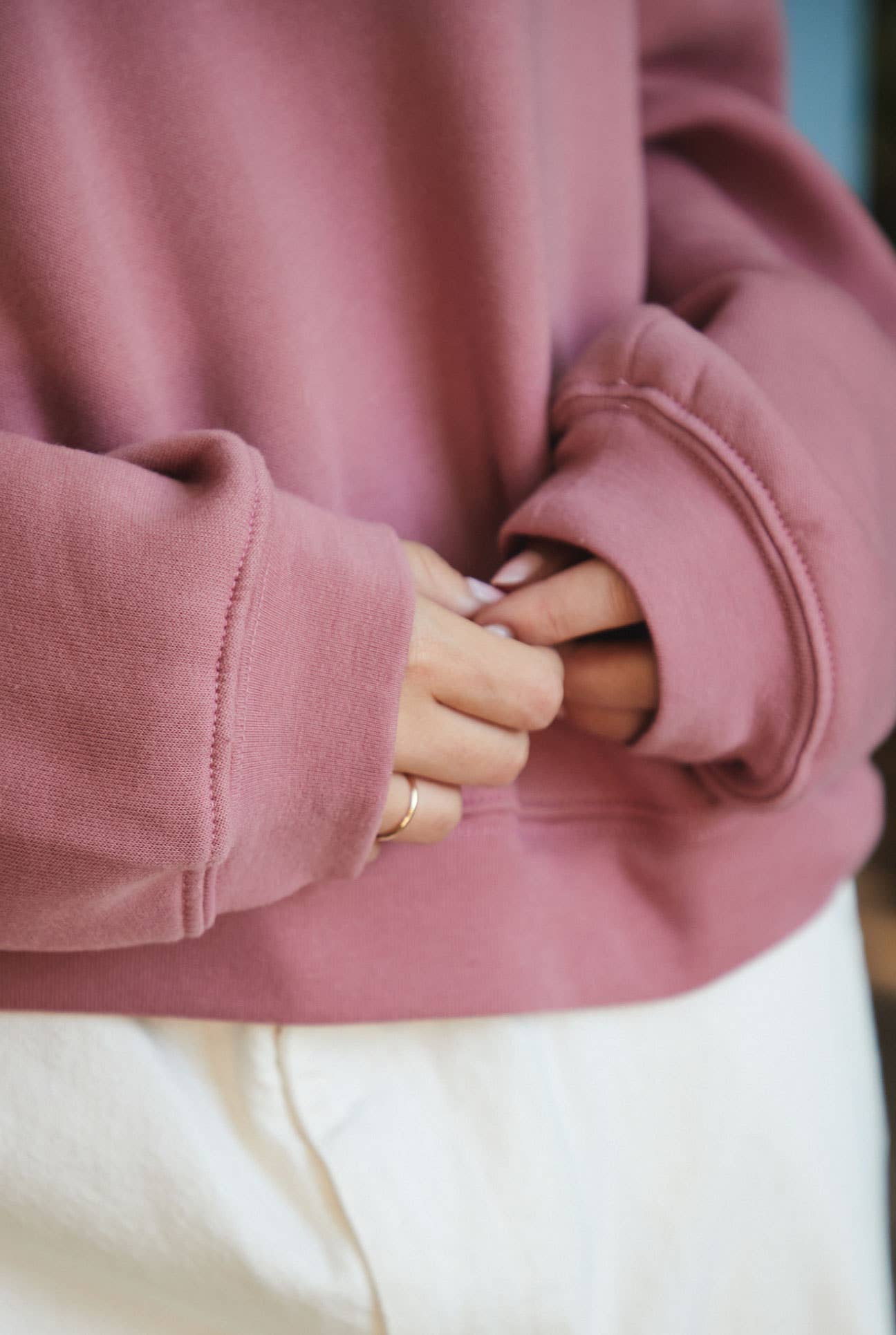 THE HOMEBODY CLUB  Mid Graphic Sweatshirt