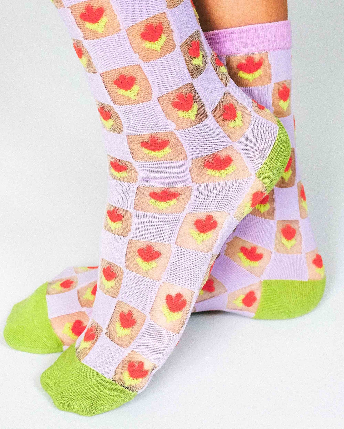 Checkered Tulips Sheer Ankle Sock (Women's Sizing)