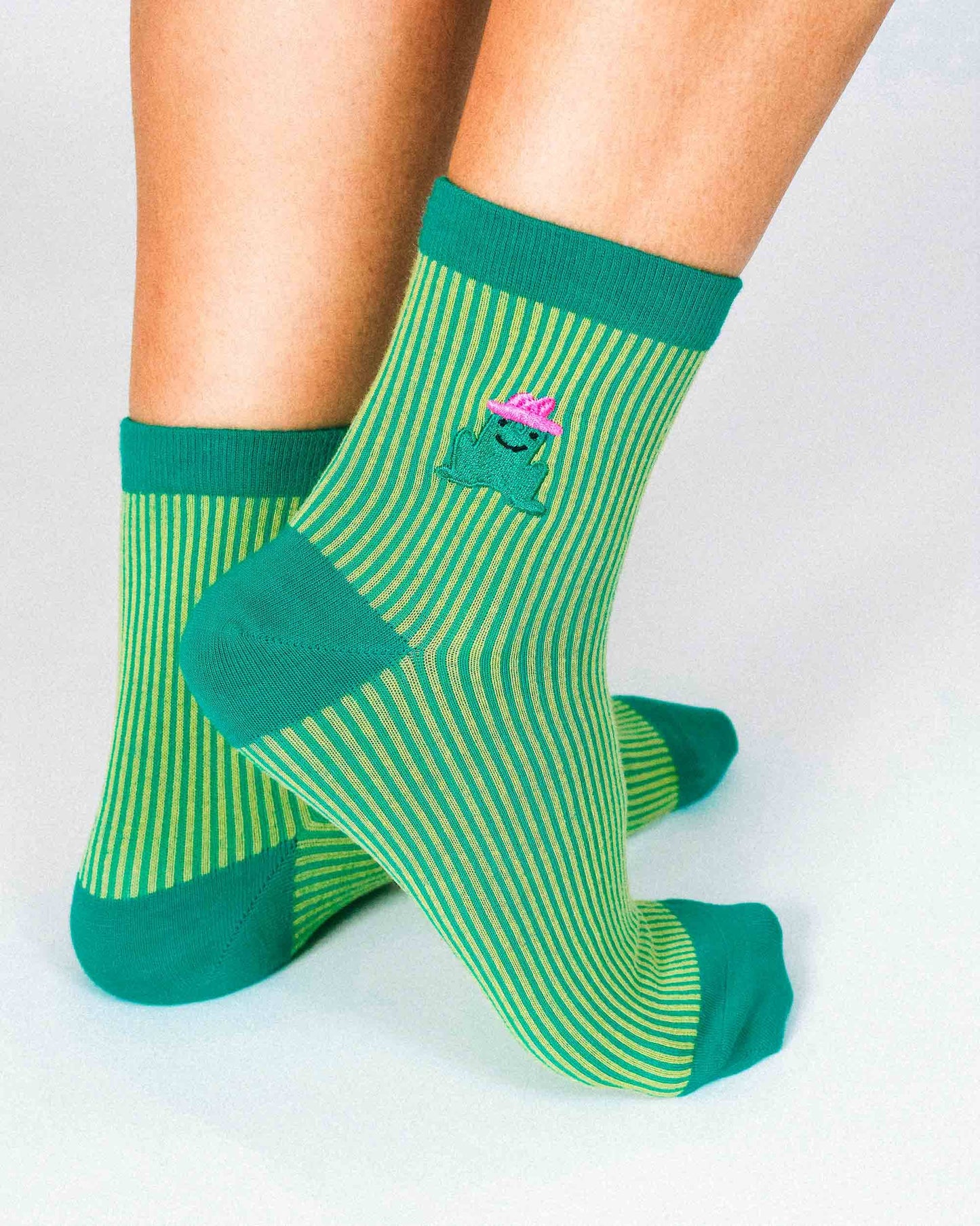 Cowgirl Frog Ribbed Ankle Sock by Hannah Packer (Women's Sizing)