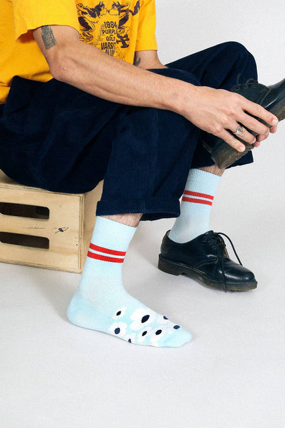 Blue Daisies Floral Crew Sock (Men's Sizing)