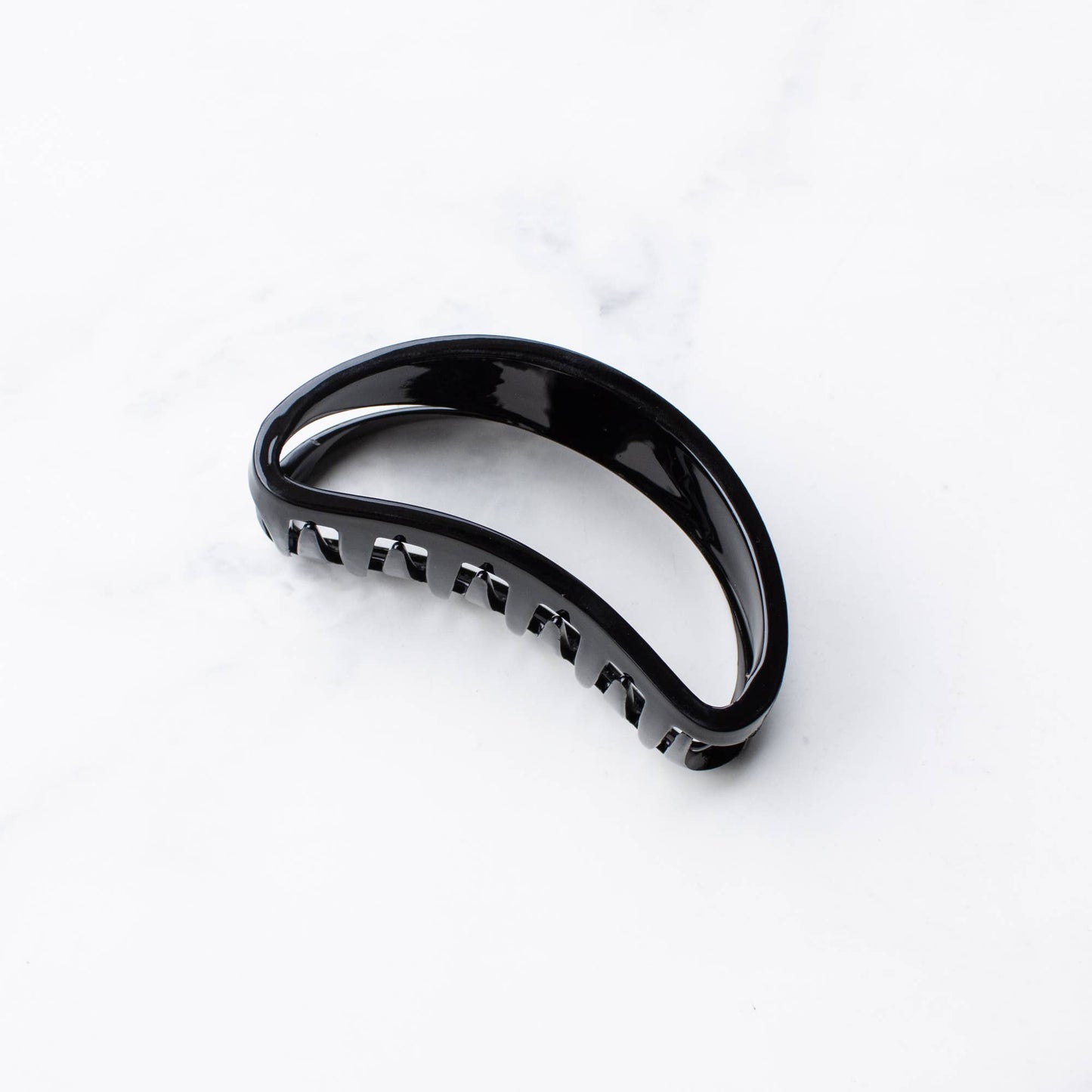 Bean-Shaped Large Glossy Claw Hair Clip