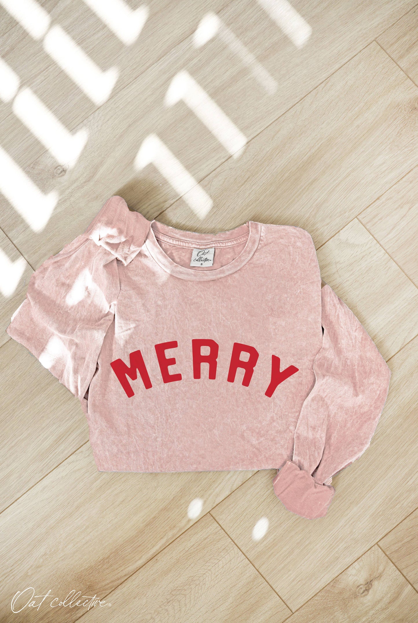 "Merry" Mineral Washed Long Sleeve Graphic Tee in Soft Pink