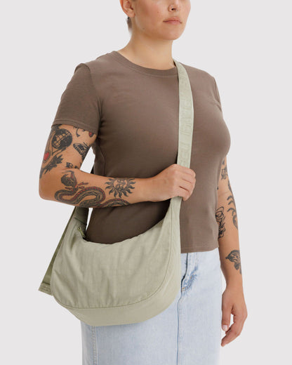 BAGGU Medium Nylon Crescent Bag in Celadon