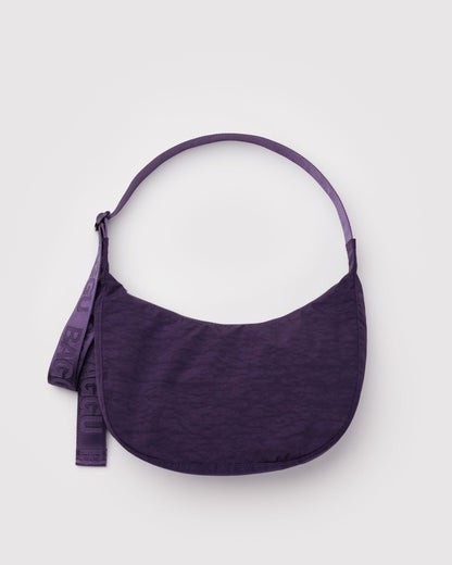 BAGGU Medium Nylon Crescent Bag in Fig