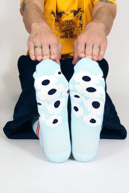 Blue Daisies Floral Crew Sock (Men's Sizing)